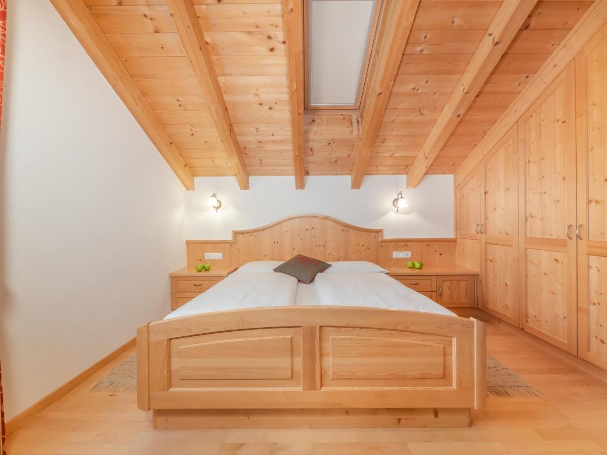 Ciasa Raut Apartment La Valle Luaran gambar
